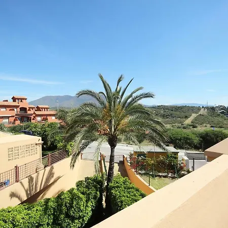 בית נופש Green View Village & Golf