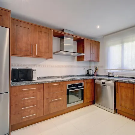 Green View Village & Golf בית נופש אסטפונה